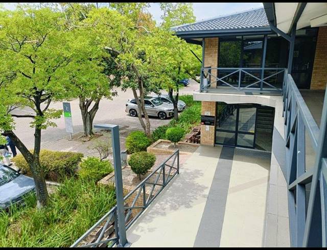 BUSINESS PROPERTY TO RENT IN HALFWAY HOUSE